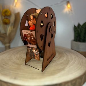 Roda de Fotografias em Mogno Personalizado