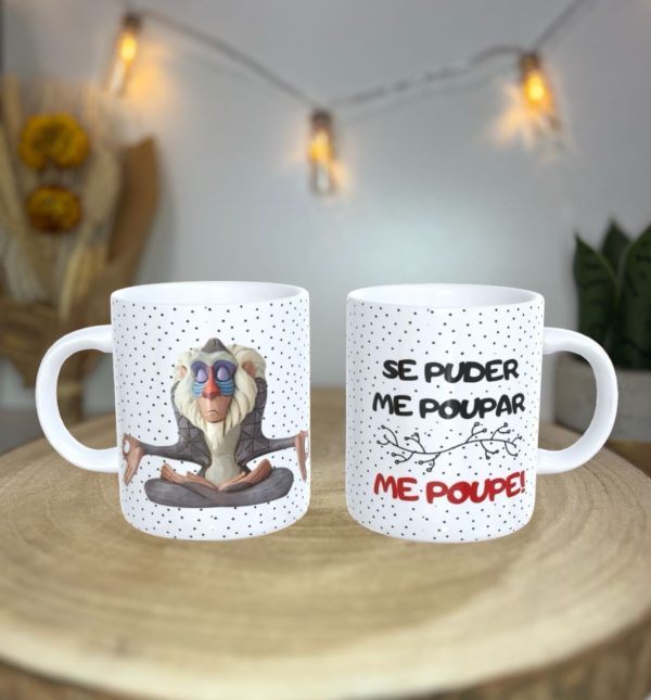 Caneca Rafiki - O Rei Leão: Sabedoria e Magia em Cada Gole