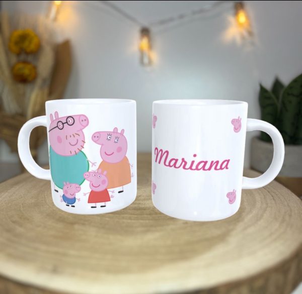 Caneca Personalizada da Porquinha Peppa: Encantamento em Cada Gole